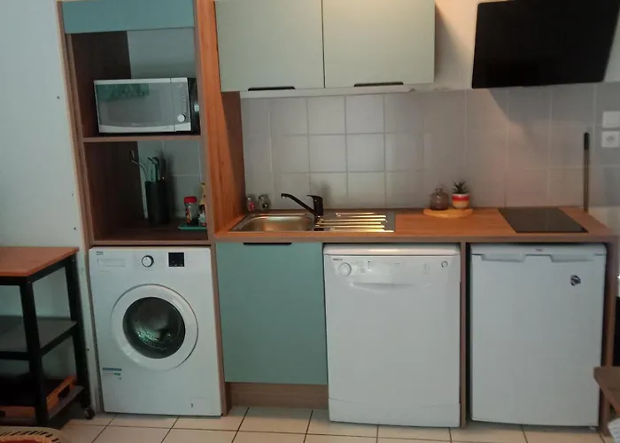 T3 duplex village geolia Saint geniez d\'olt avec 2 piscines chauffée
