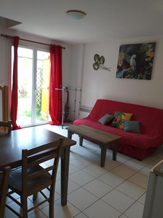 T3 Duplex Village Geolia Geniez D'olt Avec 2 Piscines Chauffée Saint-Geniez-dʼOlt