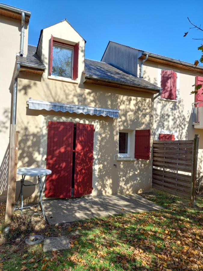 T3 Duplex Village Geolia Geniez D'olt Avec 2 Piscines Chauffée *