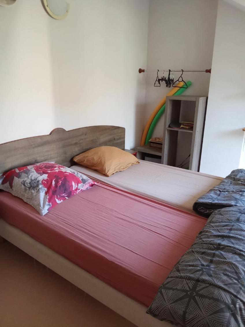 T3 Duplex Village Geolia Geniez D'olt Avec 2 Piscines Chauffée Hébergement de vacances